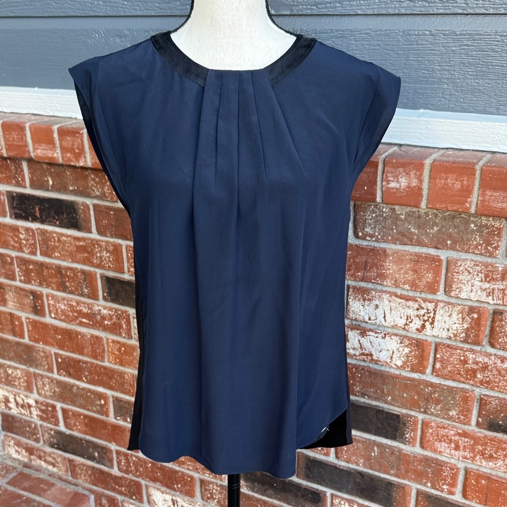Rebecca Taylor Navy Blue 100% Silk Pleated Cap Sleeve Blouse Size 6 Professional